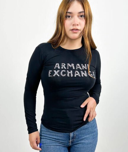 Blusa negra de manga larga