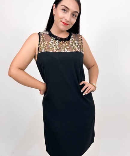 vestido corto negro
