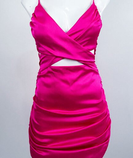 vestido corto rosa satinado