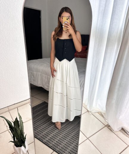 Falda larga blanca